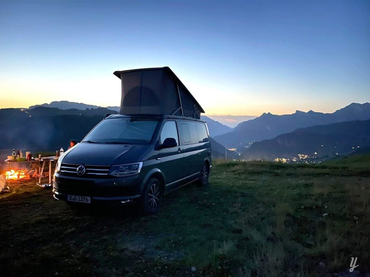 Location de camping-cars fourgons et vans aménagés entre particuliers, plus de 10 000 véhicules disponibles Van illustration yescapa 12 Location de camping-cars fourgons et vans aménagés entre particuliers, plus de 10 000 véhicules disponibles 11