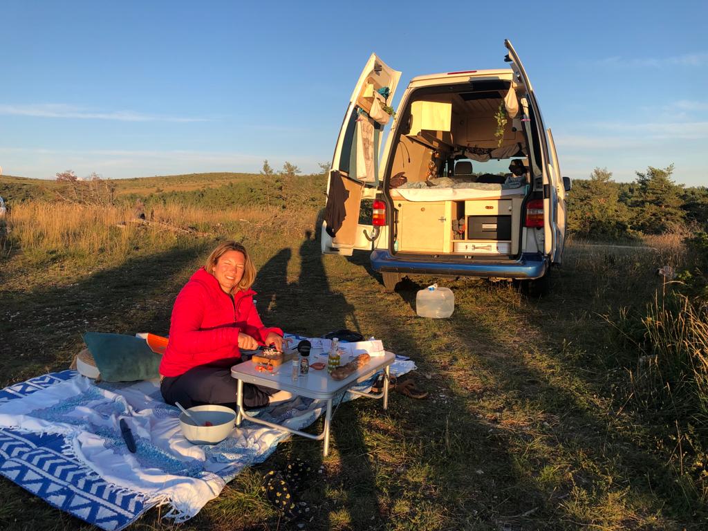 Location de camping-cars fourgons et vans aménagés entre particuliers, plus de 10 000 véhicules disponibles IMG 20220124 WA0002 35 Photo de Yuki, le van de Thibault sur Yescapa, location entre particuliers de camping-cars vans et fourgons aménagés - monbeaupays.fr